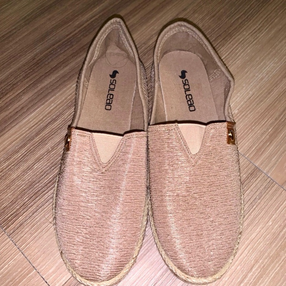 Women's Tan Slip-On Shoes